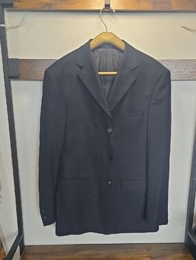 Gucci Men's Dark Navy Three-Button Blazer